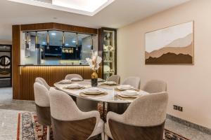 Posezení v ubytování Nile pearl Cairo Maadi Apartment luxury