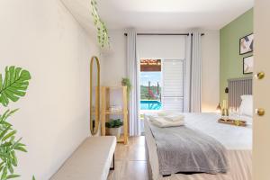 Giường trong phòng chung tại Piscina, churrasqueira, natureza - Brazilian Corner