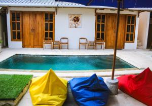 Bazén v ubytování Zavana House nebo v jeho okolí