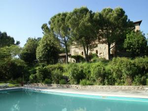 Der Swimmingpool an oder in der Nähe von Apartment in Umbria near Lake Trasimeno