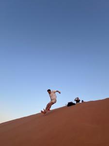 Mynd úr myndasafni af Star line for Desert camping and activities í Badīyah