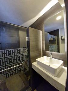 Koupelna v ubytování Hotel Granada