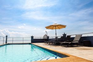Piscina di Palmbeach Resort & Spa Mactan, Cebu o nelle vicinanze