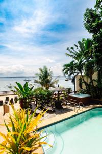 Piscina di Palmbeach Resort & Spa Mactan, Cebu o nelle vicinanze