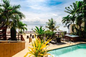 Bazén v ubytování Palmbeach Resort & Spa Mactan, Cebu nebo v jeho okolí