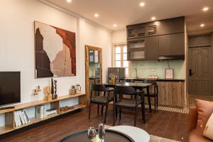 Kuchyň nebo kuchyňský kout v ubytování Homestay CHẤT-Self check,Kitchen,Free Laundry