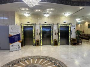 Vstupní hala nebo recepce v ubytování فندق نجمة ذاخر توصيل مجاني للحرم - Zakher Star Hotel Free Shuttle Service