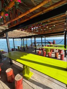 Gallery image of Cabañas sobre el mar en Guna Yala in Playón Chico