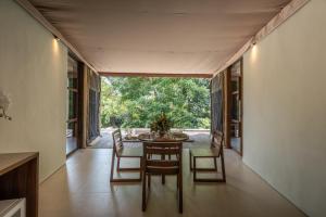 Posezení v ubytování Ubud Mas Glamping Luxury Tent