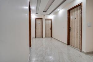 Fotografie z fotogalerie ubytování Super Townhouse Sector 63 A Noida v destinaci Noida