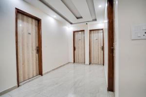 Fotografie z fotogalerie ubytování Super Townhouse Sector 63 A Noida v destinaci Noida