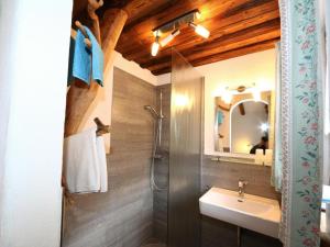 Kúpeľňa v ubytovaní Holiday Home in Grossarl with Mountain Views + 15 fotografií