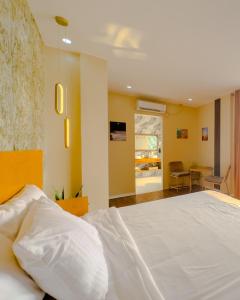 Фотография из галереи Summer Coastal Suites в городе Bacnotan