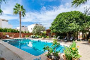 The swimming pool at or close to Elegant Villa in Playa Honda with Private Pool