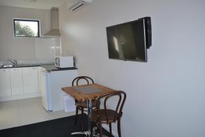 Kuchyň nebo kuchyňský kout v ubytování 319 Addington Motel