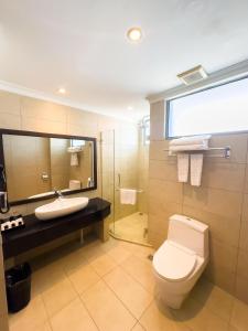 Koupelna v ubytování Lazenda Hotel + 37 fotografií
