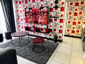 Ruby Nest Modern Smart Living的休息区