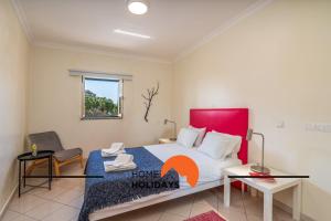 Postel nebo postele na pokoji v ubytování #270 T2 Bicos Flat S by Home Holidays