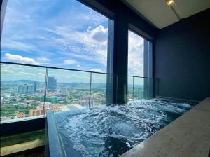 Uma vista geral da montanha ou uma vista da montanha a partir do apartamento