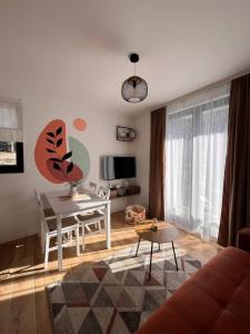 TV i/ili multimedijalni sistem u objektu Apartman Pino Divčibare +17 fotografija