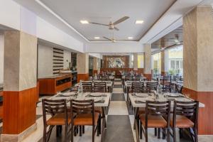 Restaurace v ubytování Treebo Premium Emerald Dove