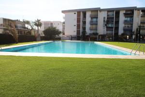 Bazén v ubytovaní Apartamento La Torre alebo v jeho blízkosti + 19 fotografií