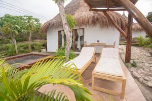 AMALIFE Beach Club & Hotel外面的花园