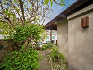 Zahrada ubytování Mercure Kuta Bali