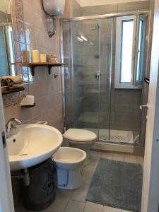 Ένα μπάνιο στο Residence regina Elena U3