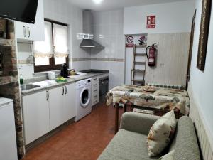 A kitchen or kitchenette at V.V Casa Mones