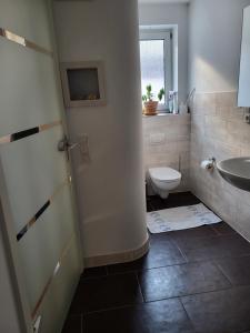 Koupelna v ubytování Ferienwohnung Kiefernwald