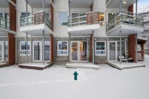 an image of a building with an arrow pointing to a room at Modern Studio with Sea View in Tromsø +6 photos