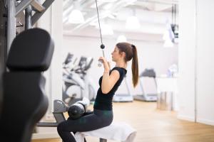 Fitness centrum a/nebo fitness zařízení v ubytování Mercure Hotel MOA Berlin