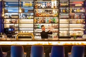 Nápoje v ubytování Mercure Hotel MOA Berlin + 37 fotografií
