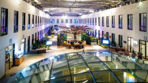 Bazén v ubytování Mercure Hotel MOA Berlin nebo v jeho okolí