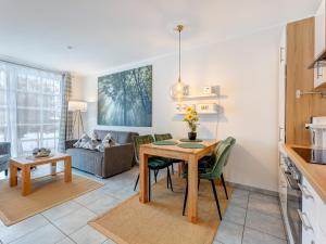 Η κουζίνα ή μικρή κουζίνα στο Residenz am Balmer See - BS 40 mit Wellnessbereich