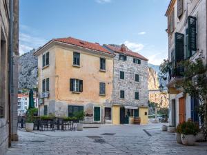 Budova, v ktorej sa dovolenkový dom nachádza