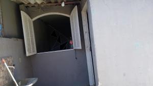 Gambar di galeri bagi Casa de telha sem mobília di Duque de Caxias