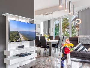 Μια τηλεόραση ή/και κέντρο ψυχαγωγίας στο Ferienhaus Karl