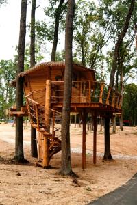 Fotografie z fotogalerie ubytování Holiday Home Treehouse 1 by Interhome v destinaci Hradec Králové