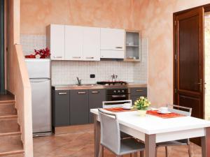 Kuchyň nebo kuchyňský kout v ubytování Holiday Home Il Borgo II - PCR170 by Interhome