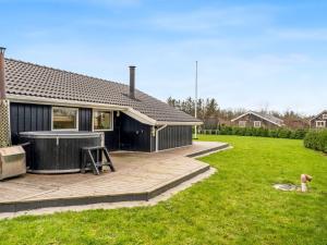 Zahrada ubytování Holiday Home Antero - 500m to the inlet by Interhome