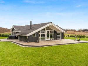 Zahrada ubytování Holiday Home Antero - 500m to the inlet by Interhome