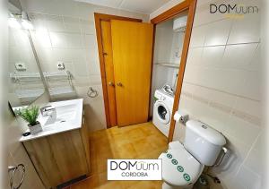Kúpeľňa v ubytovaní DOMuum Holidays - CORDOBA Apartments