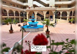 Bazén v ubytovaní DOMuum Holidays - CORDOBA Apartments alebo v jeho blízkosti