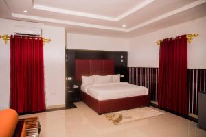 Letto o letti in una camera di City Base Hotel, Port Harcourt