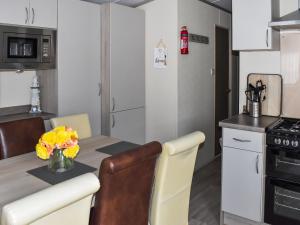 Kuchyň nebo kuchyňský kout v ubytování Seascape Lodge + 11 fotografií