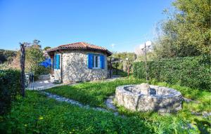 Vườn quanh 4 Bedroom Lovely Home In Ricadi +4 ảnh