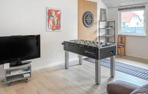 TV o dispositivi per l'intrattenimento presso Gorgeous Home In Thisted With Wifi