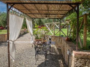 Κήπος έξω από το Apartment Podere Fontemaggio - Monolocale by Interhome +30 φωτογραφίες